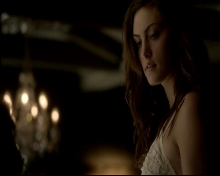 VampireDiariesWorld-dot-org_4x16BringItOn2203.jpg
