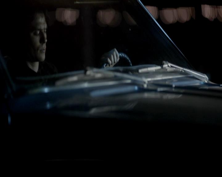 VampireDiariesWorld-dot-org_4x16BringItOn2224.jpg