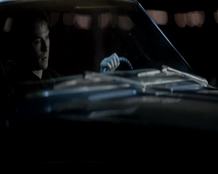 VampireDiariesWorld-dot-org_4x16BringItOn2225.jpg