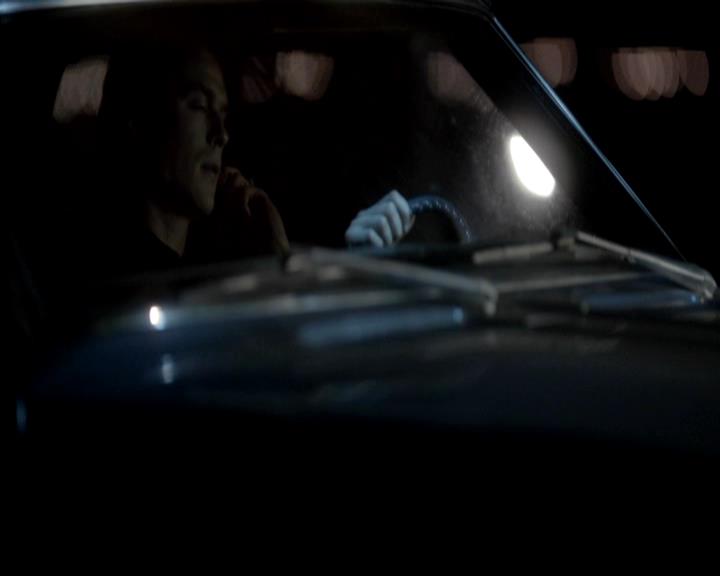 VampireDiariesWorld-dot-org_4x16BringItOn2227.jpg