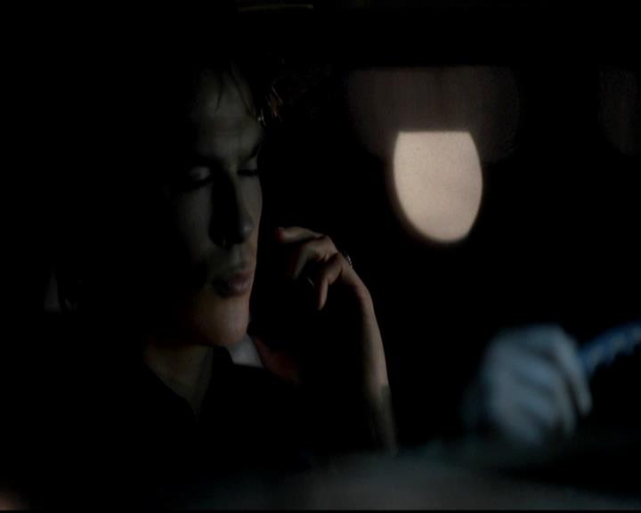 VampireDiariesWorld-dot-org_4x16BringItOn2245.jpg
