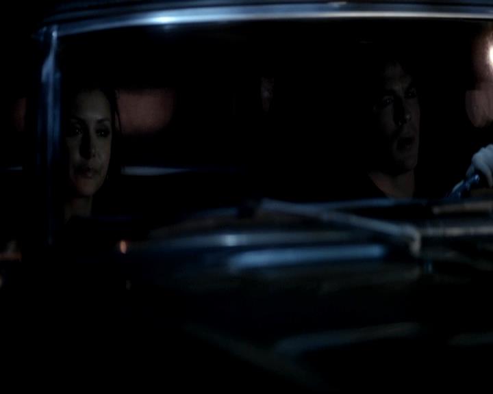 VampireDiariesWorld-dot-org_4x16BringItOn2270.jpg