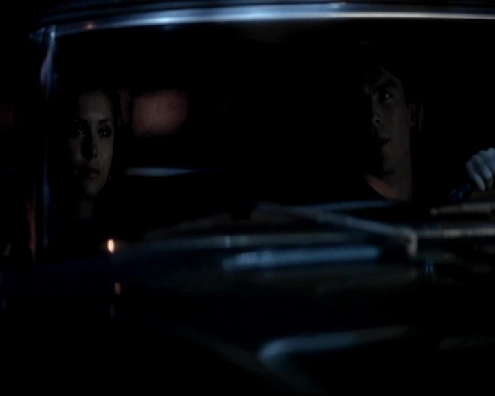 VampireDiariesWorld-dot-org_4x16BringItOn2271.jpg