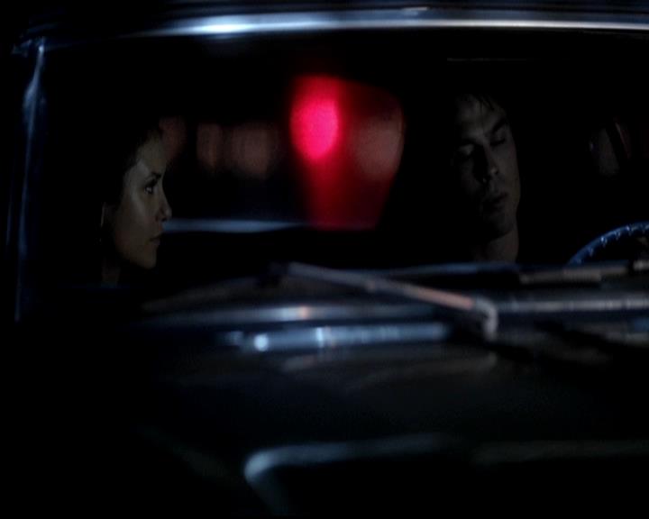 VampireDiariesWorld-dot-org_4x16BringItOn2276.jpg