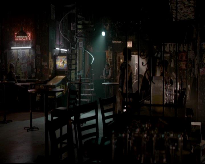 VampireDiariesWorld-dot-org_4x17BecauseTheNight0414.jpg