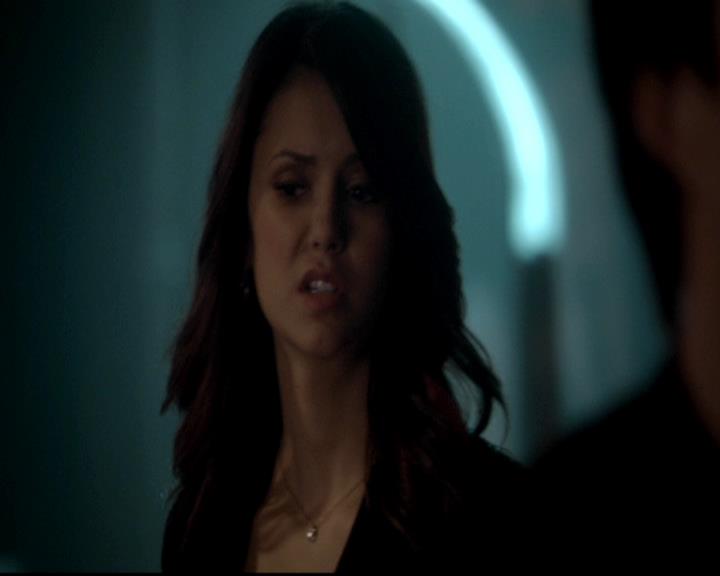 VampireDiariesWorld-dot-org_4x17BecauseTheNight0427.jpg