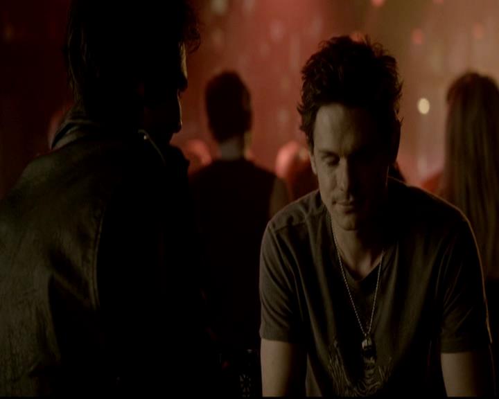 VampireDiariesWorld-dot-org_4x17BecauseTheNight0484.jpg