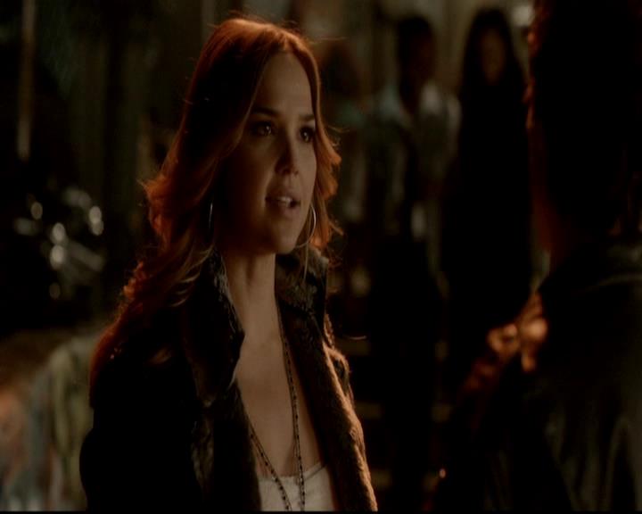 VampireDiariesWorld-dot-org_4x17BecauseTheNight0581.jpg