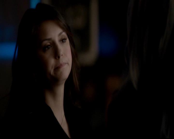 VampireDiariesWorld-dot-org_4x17BecauseTheNight0627.jpg