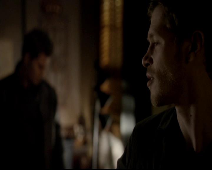 VampireDiariesWorld-dot-org_4x17BecauseTheNight0674.jpg