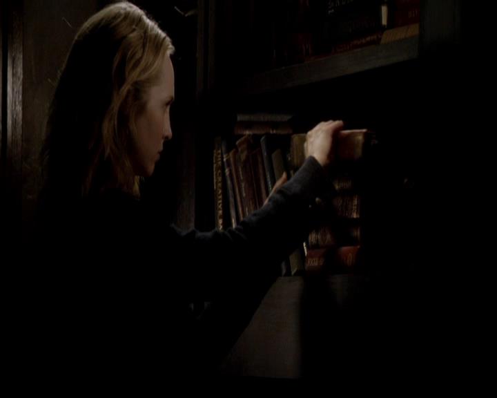 VampireDiariesWorld-dot-org_4x17BecauseTheNight0695.jpg