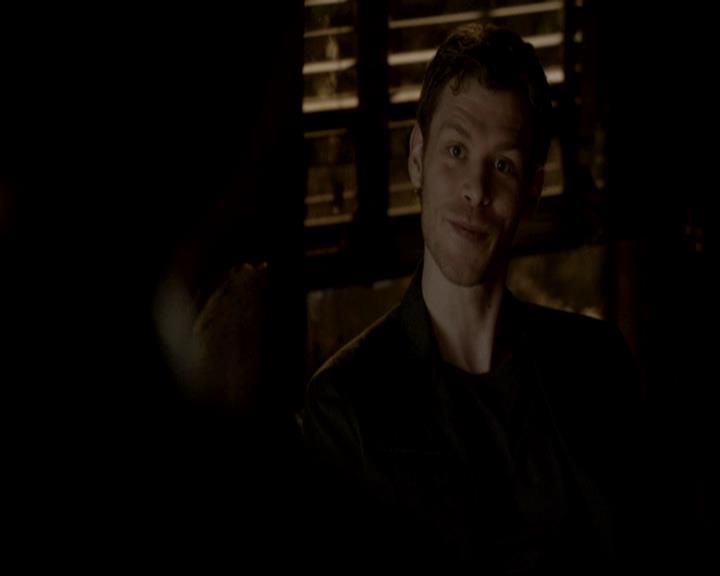 VampireDiariesWorld-dot-org_4x17BecauseTheNight0699.jpg