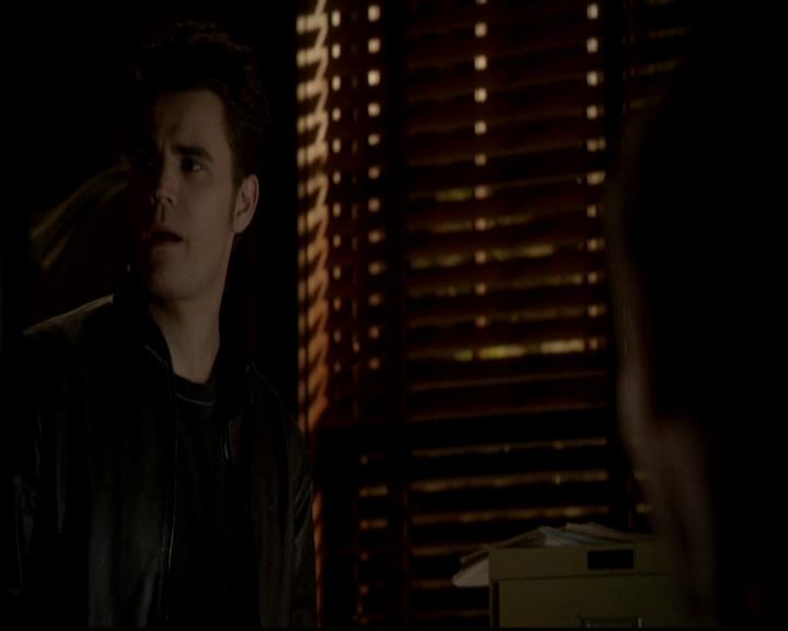 VampireDiariesWorld-dot-org_4x17BecauseTheNight0700.jpg