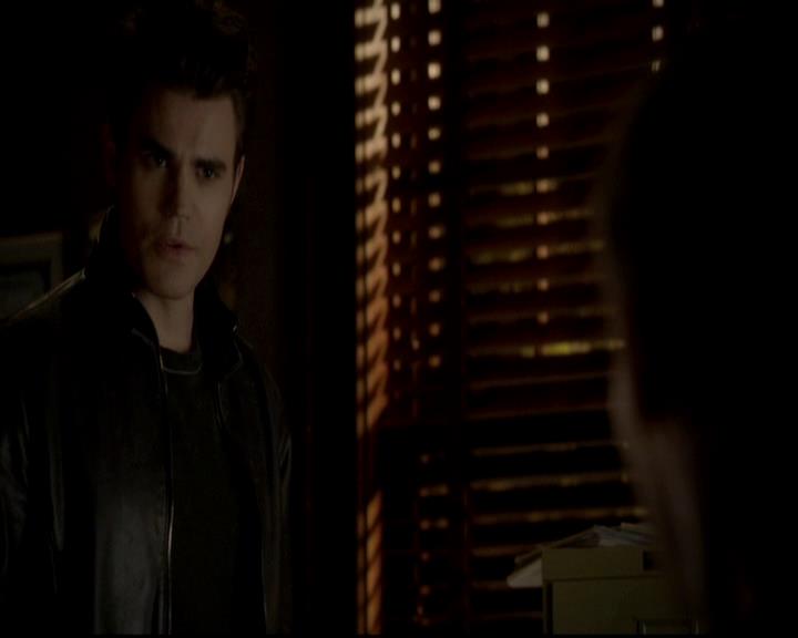 VampireDiariesWorld-dot-org_4x17BecauseTheNight0702.jpg