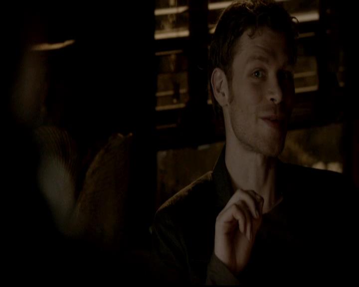 VampireDiariesWorld-dot-org_4x17BecauseTheNight0710.jpg