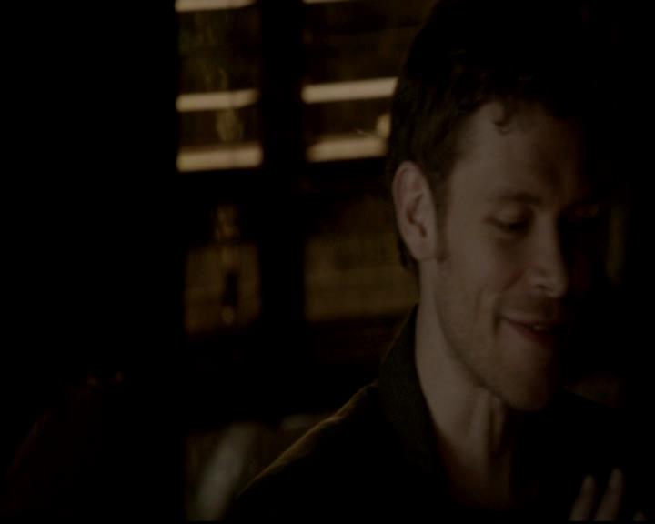 VampireDiariesWorld-dot-org_4x17BecauseTheNight0716.jpg
