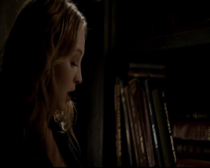 VampireDiariesWorld-dot-org_4x17BecauseTheNight0718.jpg