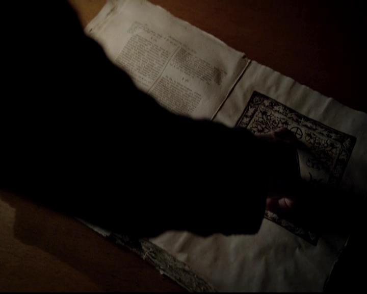 VampireDiariesWorld-dot-org_4x17BecauseTheNight0743.jpg