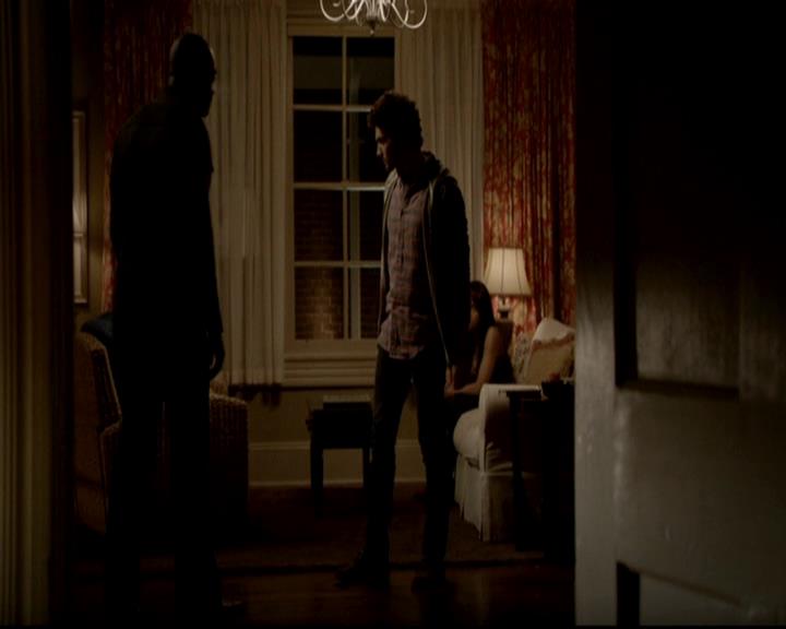 VampireDiariesWorld-dot-org_4x17BecauseTheNight0789.jpg