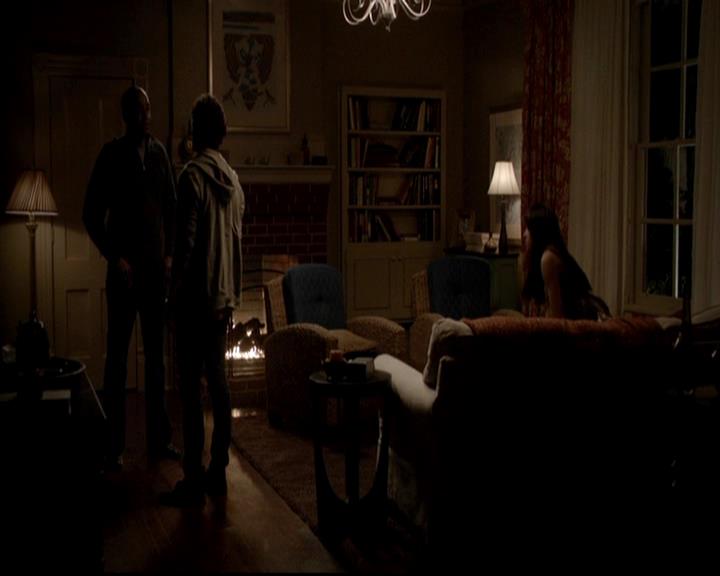 VampireDiariesWorld-dot-org_4x17BecauseTheNight0797.jpg