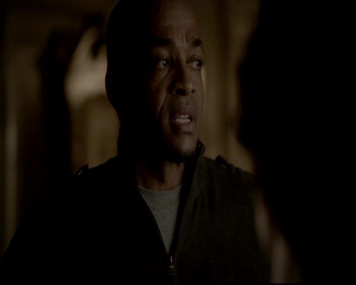 VampireDiariesWorld-dot-org_4x17BecauseTheNight0802.jpg