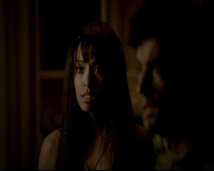 VampireDiariesWorld-dot-org_4x17BecauseTheNight0820.jpg