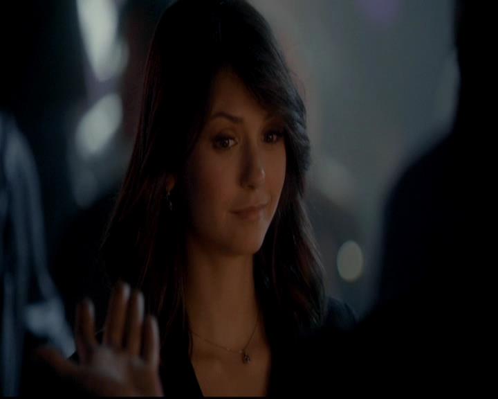 VampireDiariesWorld-dot-org_4x17BecauseTheNight0865.jpg