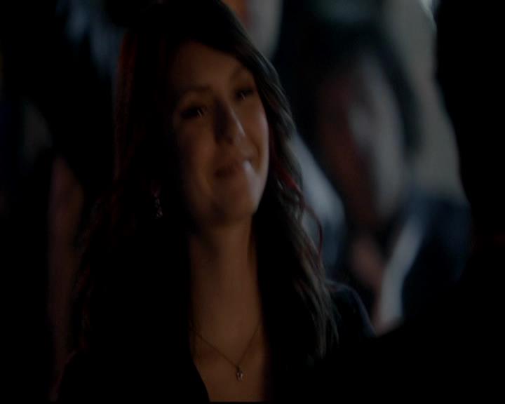 VampireDiariesWorld-dot-org_4x17BecauseTheNight0868.jpg