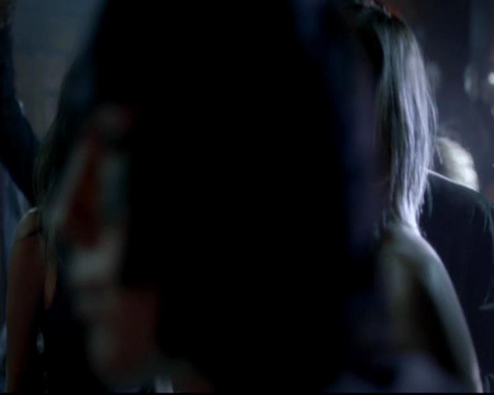VampireDiariesWorld-dot-org_4x17BecauseTheNight0912.jpg