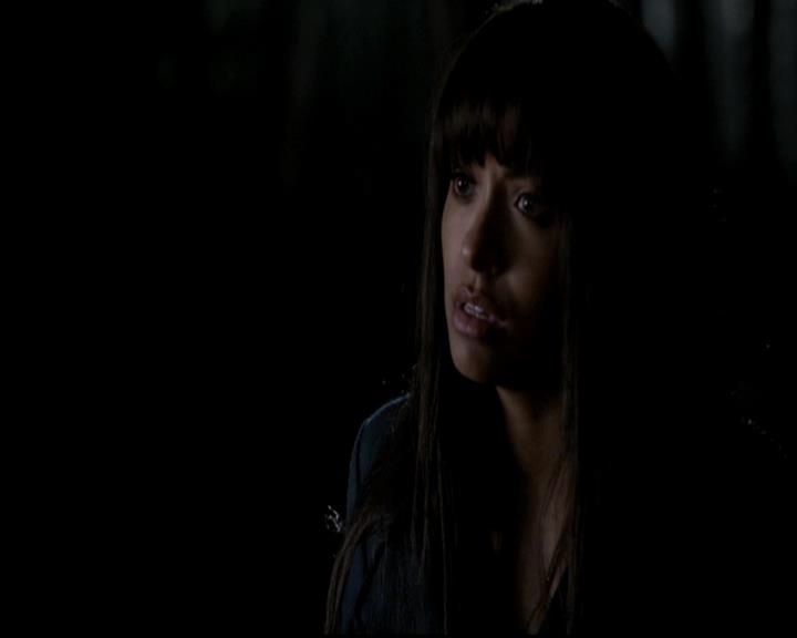 VampireDiariesWorld-dot-org_4x17BecauseTheNight1032.jpg