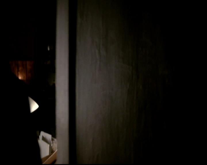 VampireDiariesWorld-dot-org_4x17BecauseTheNight1328.jpg