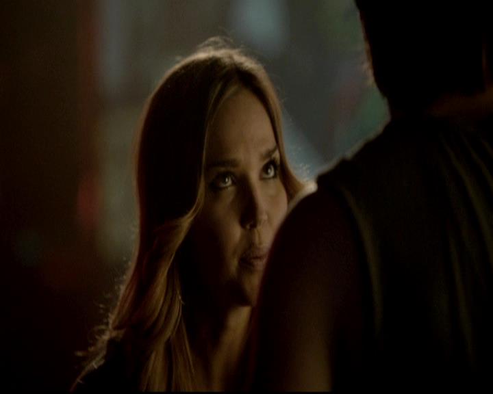 VampireDiariesWorld-dot-org_4x17BecauseTheNight1408.jpg