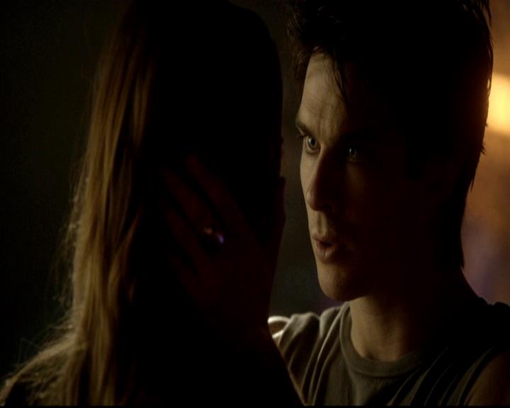 VampireDiariesWorld-dot-org_4x17BecauseTheNight1438.jpg