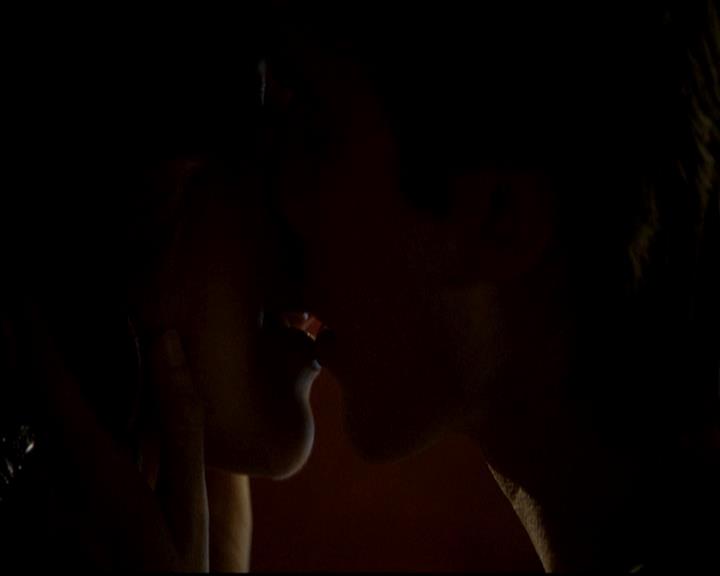 VampireDiariesWorld-dot-org_4x17BecauseTheNight1446.jpg