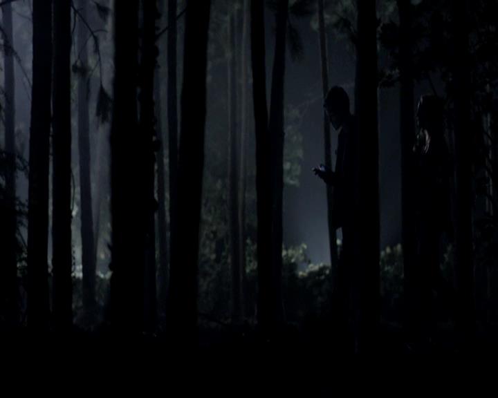 VampireDiariesWorld-dot-org_4x17BecauseTheNight1501.jpg