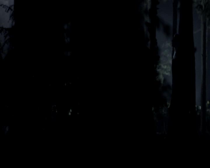 VampireDiariesWorld-dot-org_4x17BecauseTheNight1503.jpg