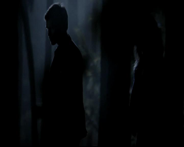 VampireDiariesWorld-dot-org_4x17BecauseTheNight1508.jpg