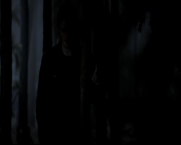 VampireDiariesWorld-dot-org_4x17BecauseTheNight1512.jpg