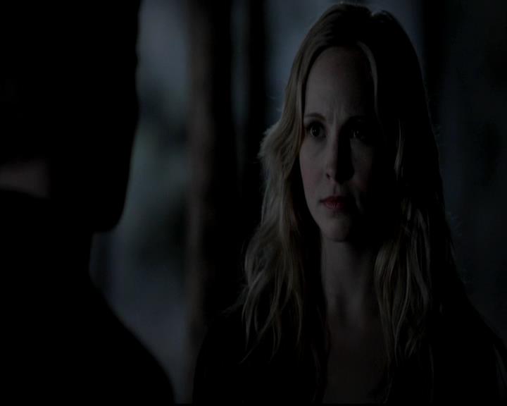 VampireDiariesWorld-dot-org_4x17BecauseTheNight1525.jpg