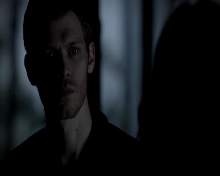 VampireDiariesWorld-dot-org_4x17BecauseTheNight1534.jpg