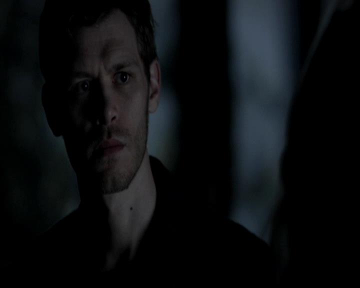 VampireDiariesWorld-dot-org_4x17BecauseTheNight1542.jpg