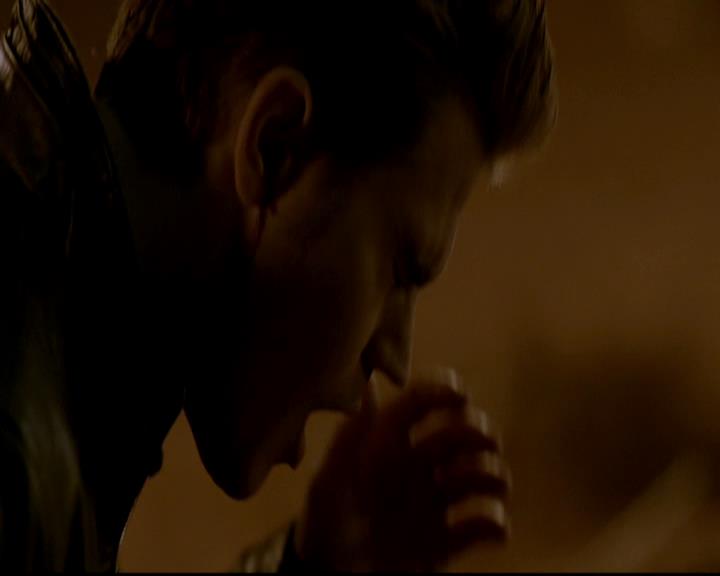 VampireDiariesWorld-dot-org_4x17BecauseTheNight1581.jpg
