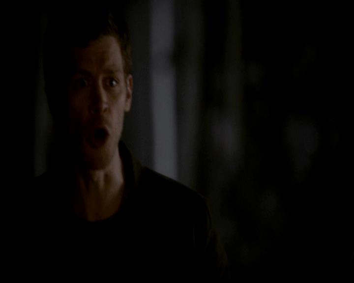 VampireDiariesWorld-dot-org_4x17BecauseTheNight1621.jpg