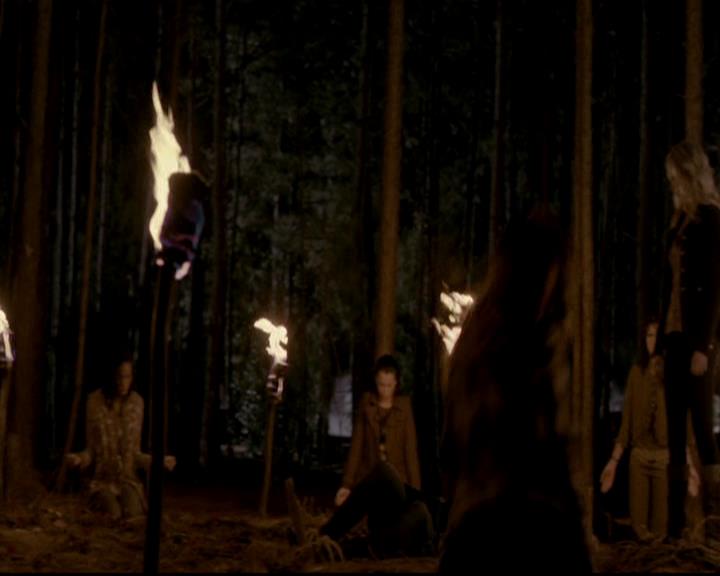 VampireDiariesWorld-dot-org_4x17BecauseTheNight1625.jpg