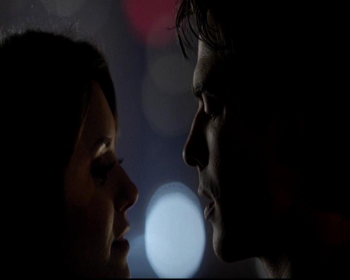 VampireDiariesWorld-dot-org_4x17BecauseTheNight1689.jpg