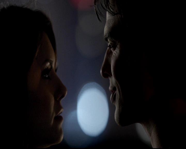 VampireDiariesWorld-dot-org_4x17BecauseTheNight1692.jpg
