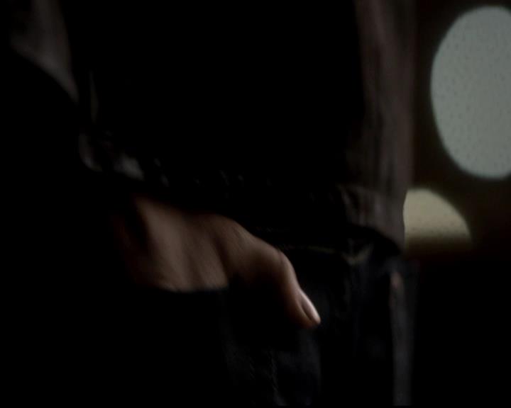 VampireDiariesWorld-dot-org_4x17BecauseTheNight1721.jpg