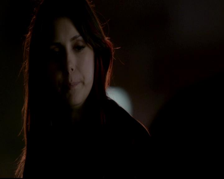 VampireDiariesWorld-dot-org_4x17BecauseTheNight1863.jpg
