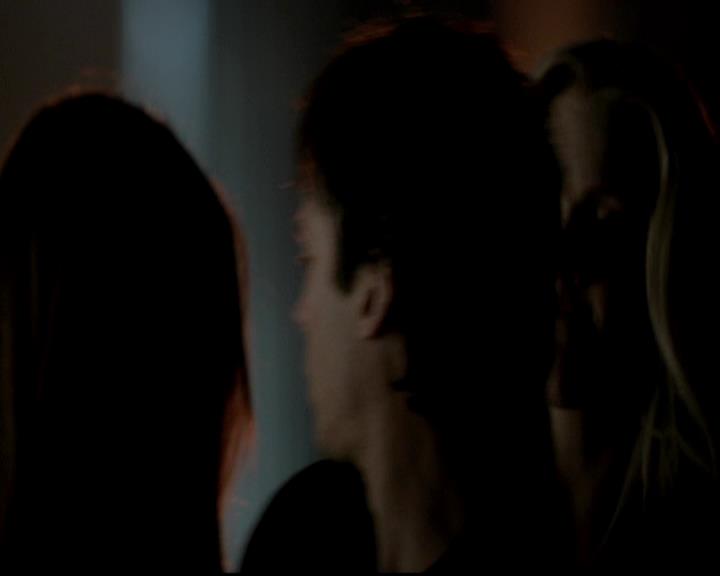 VampireDiariesWorld-dot-org_4x17BecauseTheNight1893.jpg
