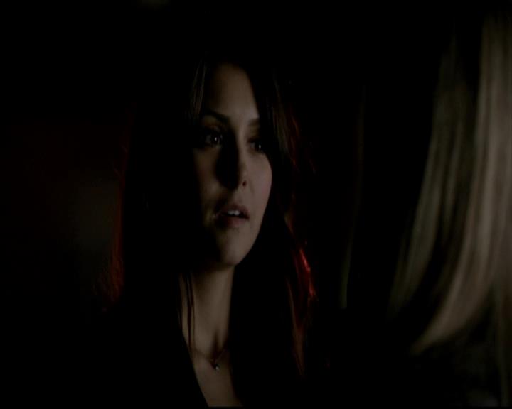 VampireDiariesWorld-dot-org_4x17BecauseTheNight1898.jpg